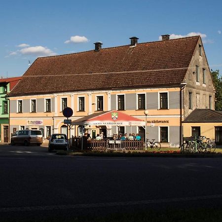 Apartamento Restaurace Na Krizovatce Božanov Exterior foto