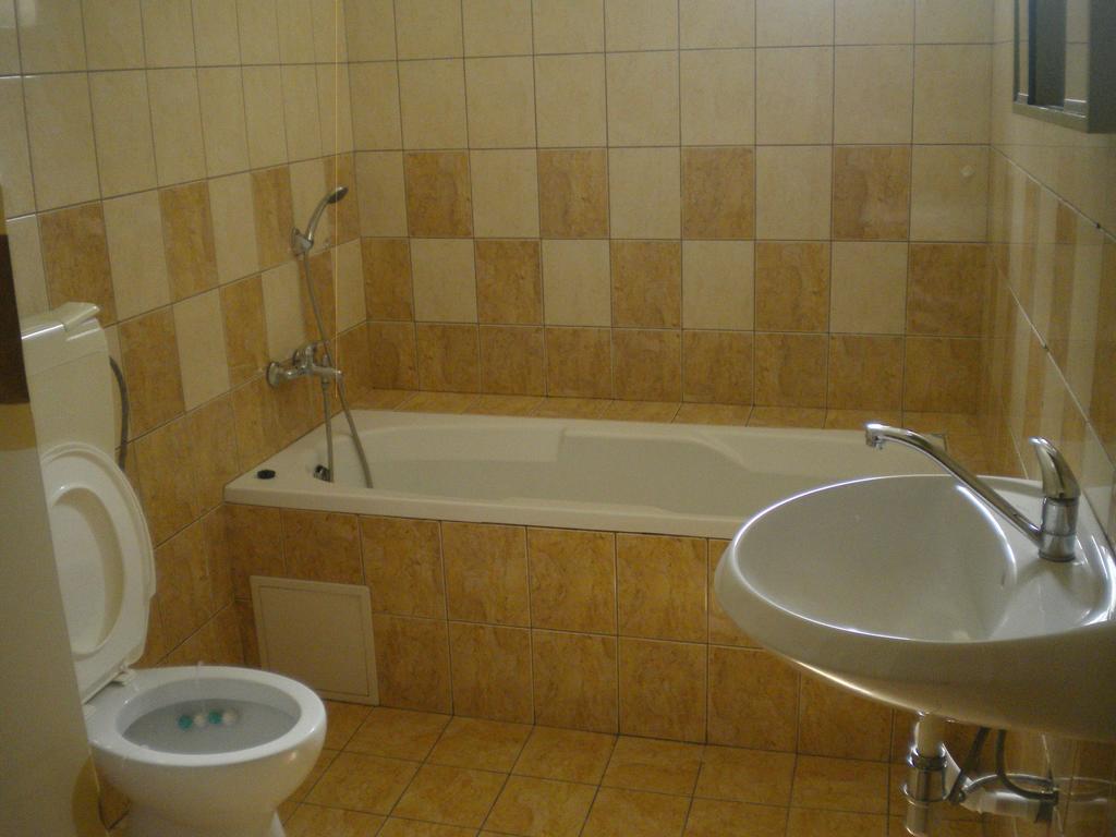 Apartamento Restaurace Na Krizovatce Božanov Habitación foto